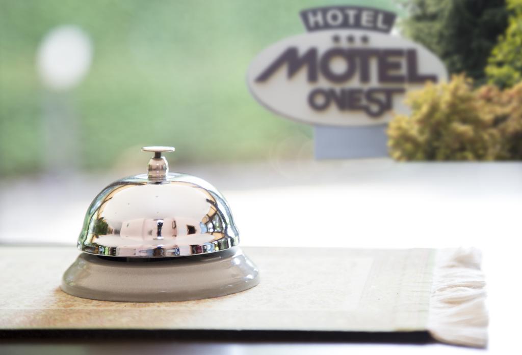 Hotel Motel Ovest Vittuone Eksteriør bilde
